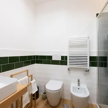 Bed & Breakfast Across The 4*